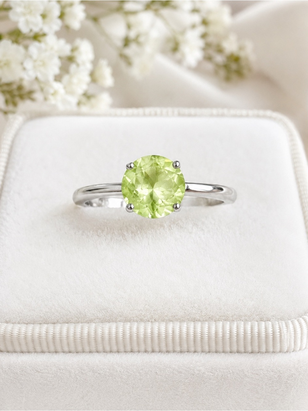 10K White Gold Genuine Peridot Solitaire Ring Size 6.25 - August Birthstone